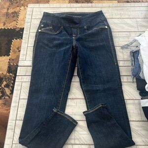 Rock & republic size 8, great condition. Pull on jeans